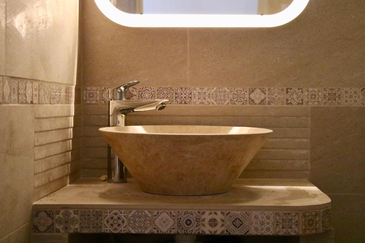 Apartamento Au Coeur Du Village Provencale De Riez. Dans Le Verdon. *